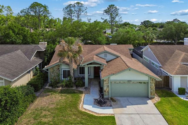 14675 VILLAGE GLEN CIRCLE, Tampa, FL 33618