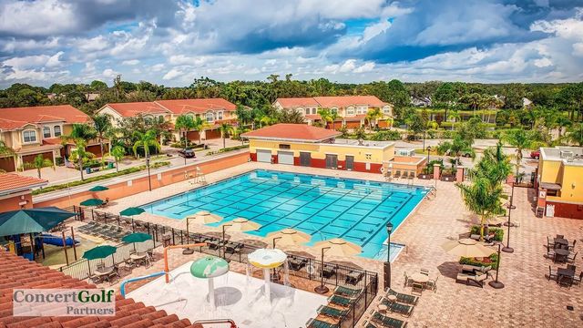 14675 VILLAGE GLEN CIRCLE, Tampa, FL 33618