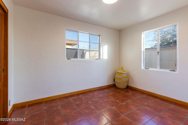 2650 E 19th Street, Tucson, AZ 85716