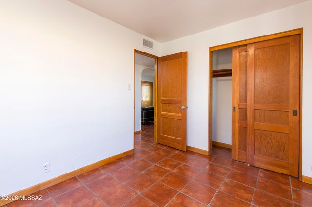 2650 E 19th Street, Tucson, AZ 85716