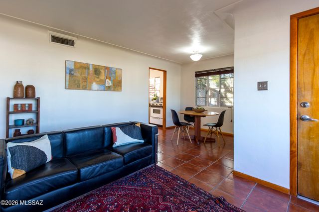 2650 E 19th Street, Tucson, AZ 85716