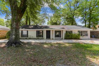 8455 Lofton Dr, Pensacola, FL 32514