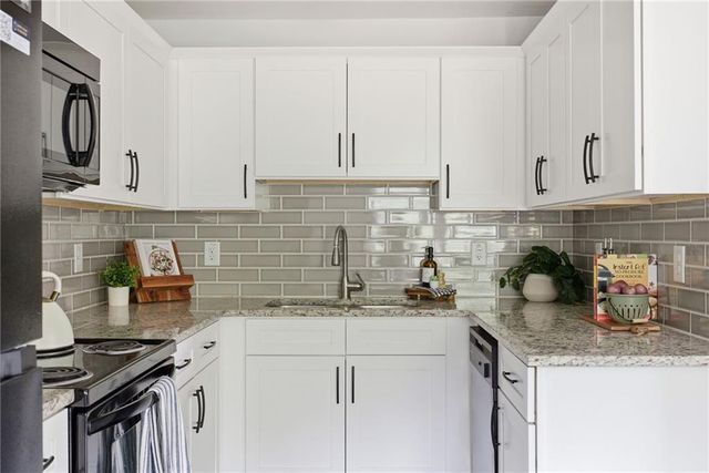 1311 Plaza Avenue SW, Atlanta, GA 30310