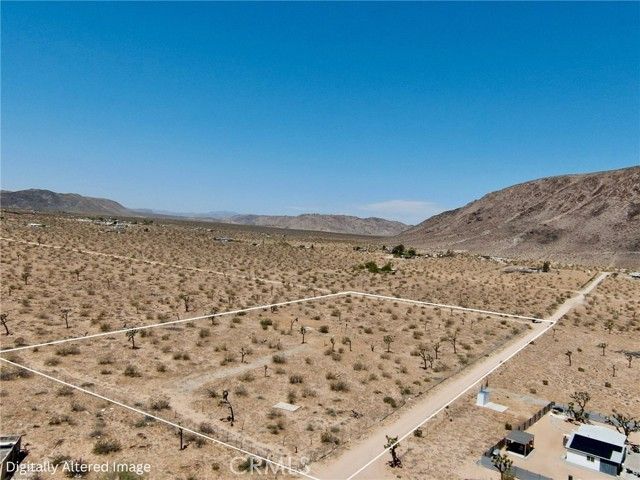 1903 Osgood Avenue, Landers, CA 92285
