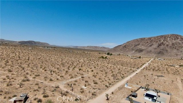 1903 Osgood Avenue, Landers, CA 92285