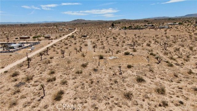 1903 Osgood Avenue, Landers, CA 92285