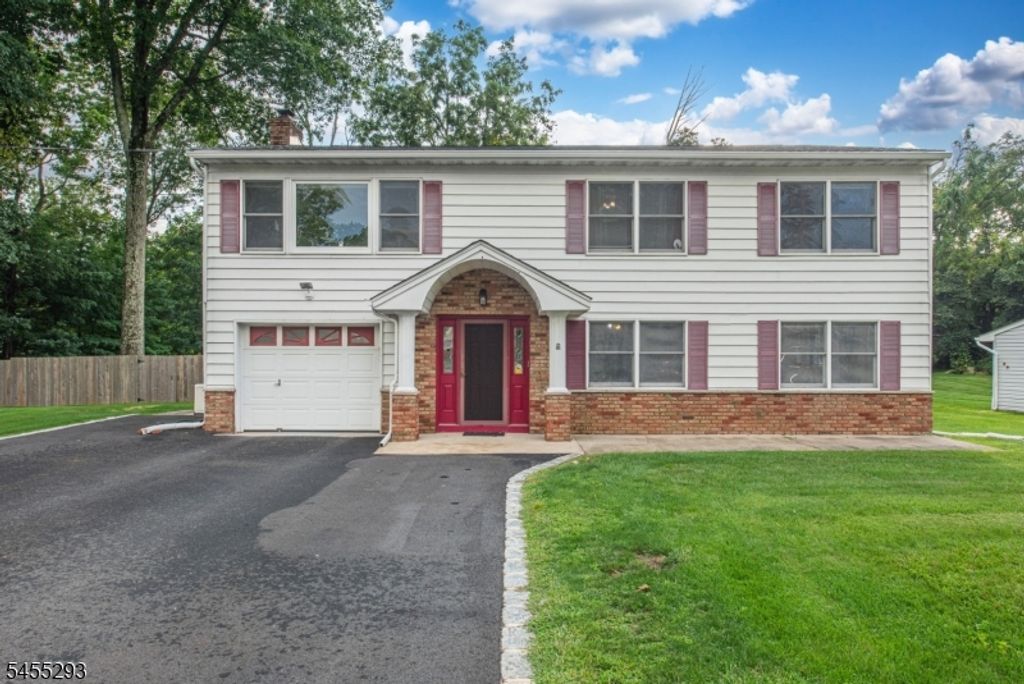 1 James Dr, Mount Arlington Boro, NJ 07856 — photo 2