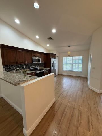 249 NE Glentry Avenue, Port St. Lucie, Port St Lucie, FL 34983