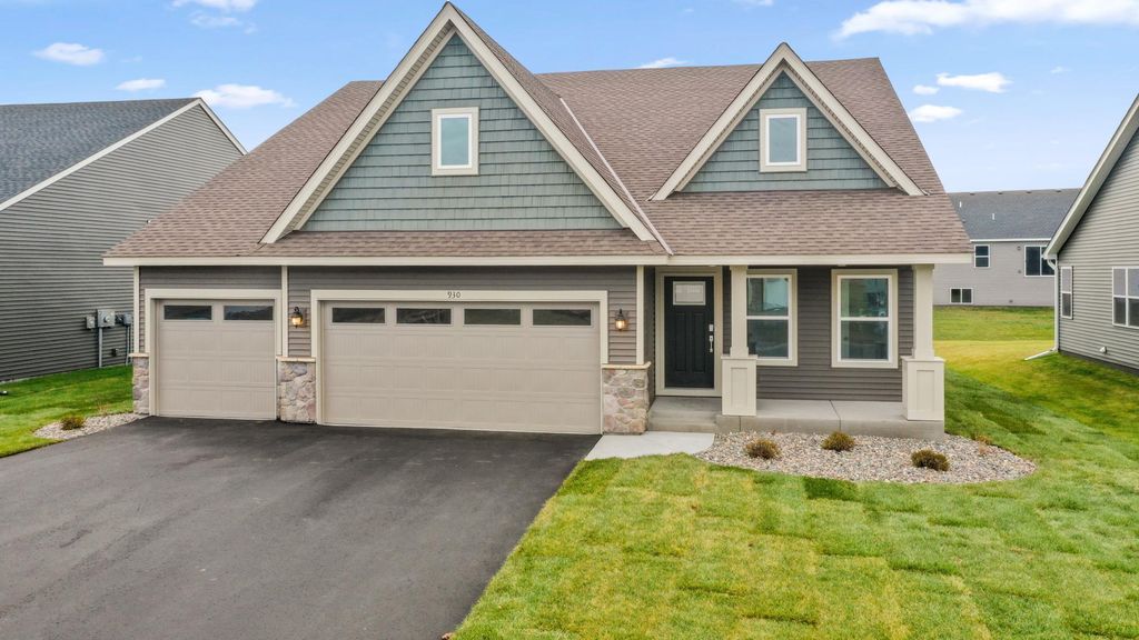 930 151st Avenue NW, Andover, MN 55304