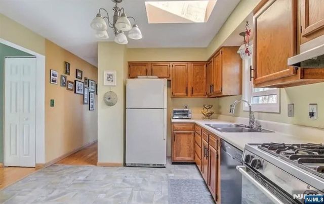5 Grey Trail, Vernon, NJ 07462