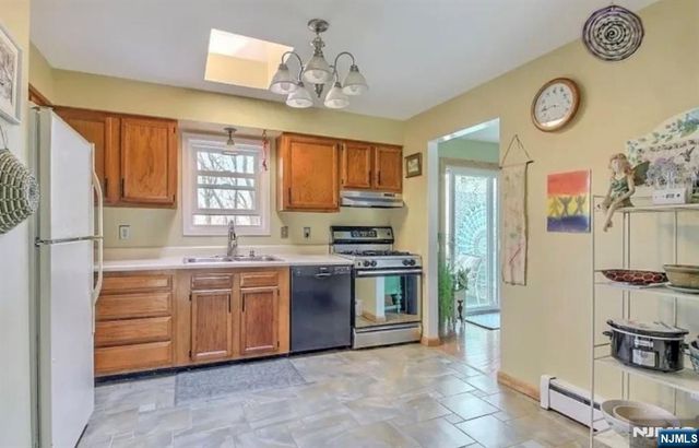 5 Grey Trail, Vernon, NJ 07462