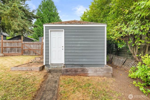 1510 N Tyler Street, Tacoma, WA 98406