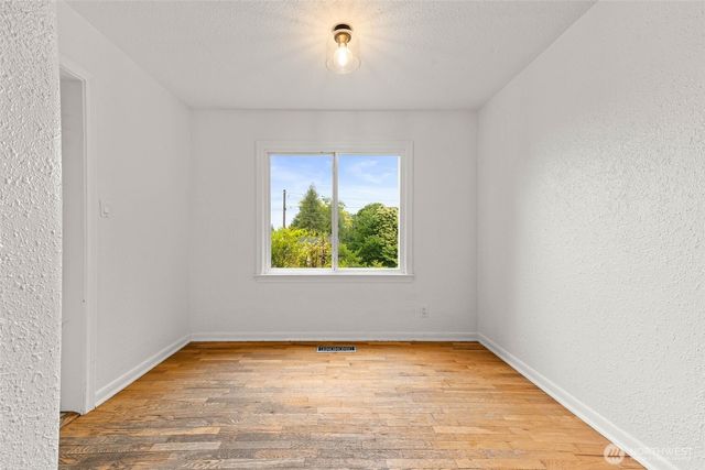 1510 N Tyler Street, Tacoma, WA 98406