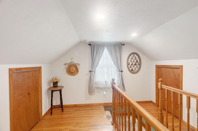 3915 Regent Avenue N, Robbinsdale, MN 55422