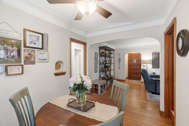 3915 Regent Avenue N, Robbinsdale, MN 55422