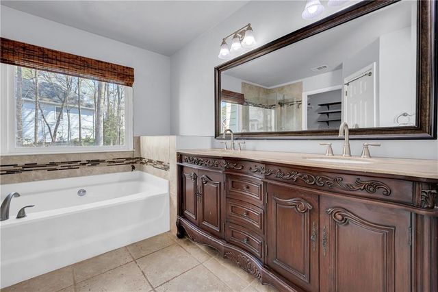 790 River Overlook Drive, Lawrenceville, GA 30043