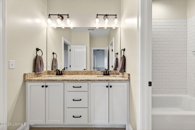 6214 Moonseed St, Prospect, KY 40059