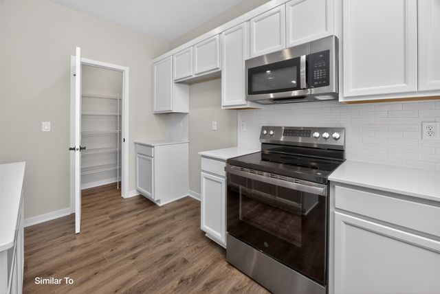 16502 Bentwood Drive, Urbandale, IA 50323