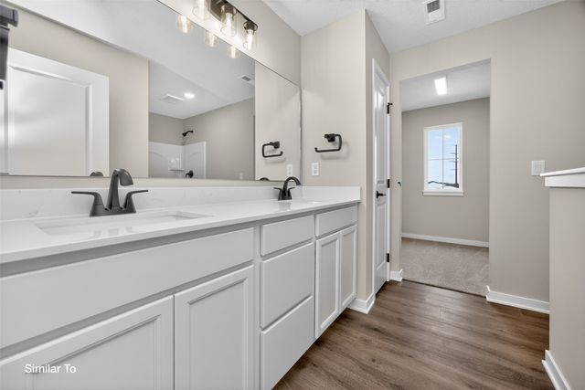 16502 Bentwood Drive, Urbandale, IA 50323