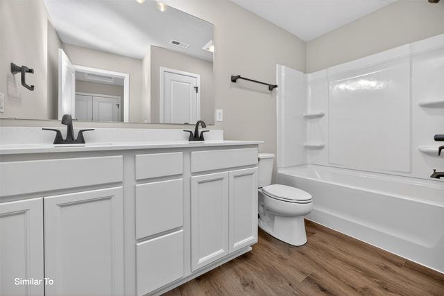 16502 Bentwood Drive, Urbandale, IA 50323