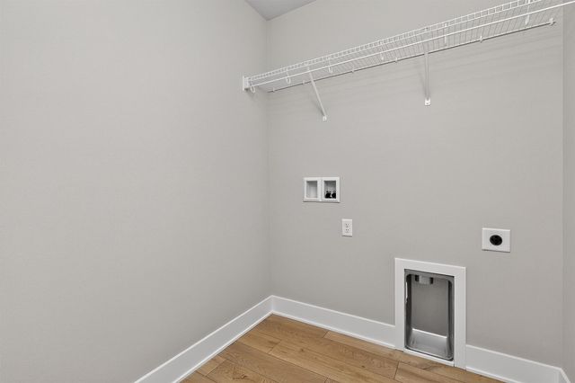 16502 Bentwood Drive, Urbandale, IA 50323