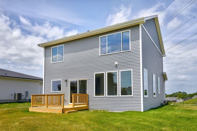 16502 Bentwood Drive, Urbandale, IA 50323