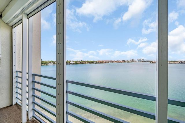 7932 SAILBOAT KEY BOULEVARD S 402, South Pasadena, FL 33707