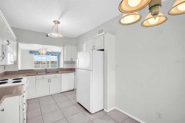 7932 SAILBOAT KEY BOULEVARD S 402, South Pasadena, FL 33707