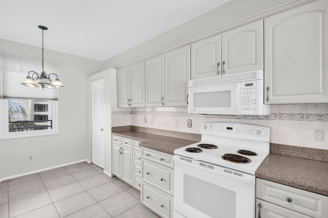 7932 SAILBOAT KEY BOULEVARD S 402, South Pasadena, FL 33707