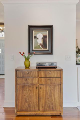 51 Choctaw Circle, Chanhassen, MN 55317