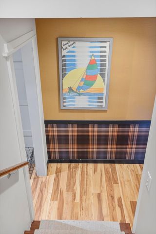 51 Choctaw Circle, Chanhassen, MN 55317