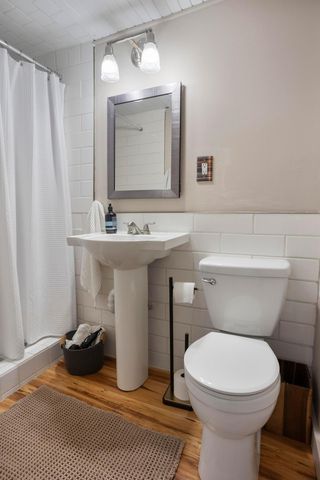 51 Choctaw Circle, Chanhassen, MN 55317