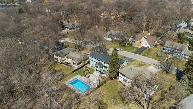 51 Choctaw Circle, Chanhassen, MN 55317