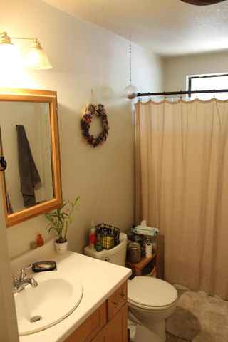 64 Pacific Avenue, Redway, CA 95560