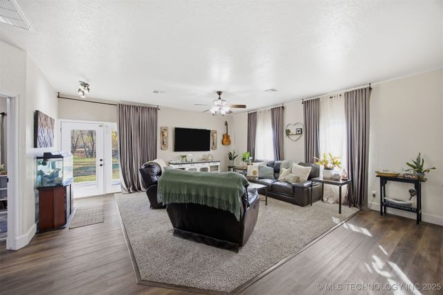 14319 S Brendan Boulevard, Claremore, OK 74017