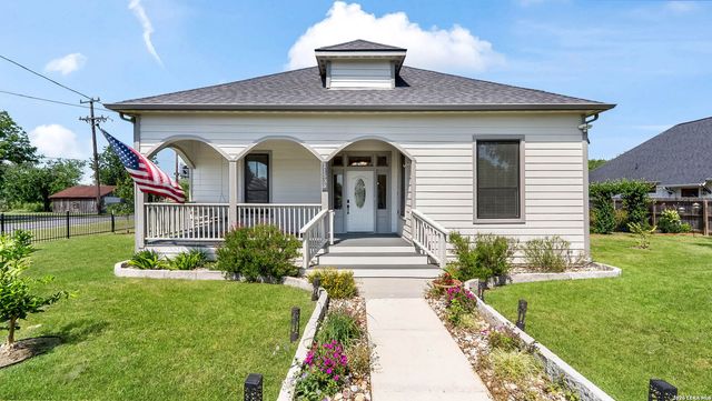 11535 CASTRO AVE, Lacoste, TX 78039