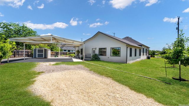11535 CASTRO AVE, Lacoste, TX 78039