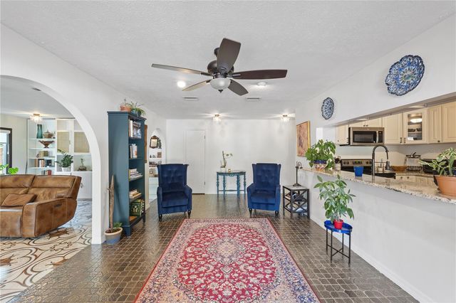 403 WEEBURN ROAD, Temple Terrace, FL 33617