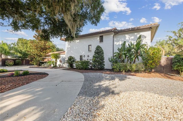 403 WEEBURN ROAD, Temple Terrace, FL 33617