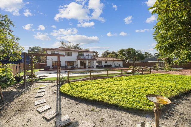 403 WEEBURN ROAD, Temple Terrace, FL 33617