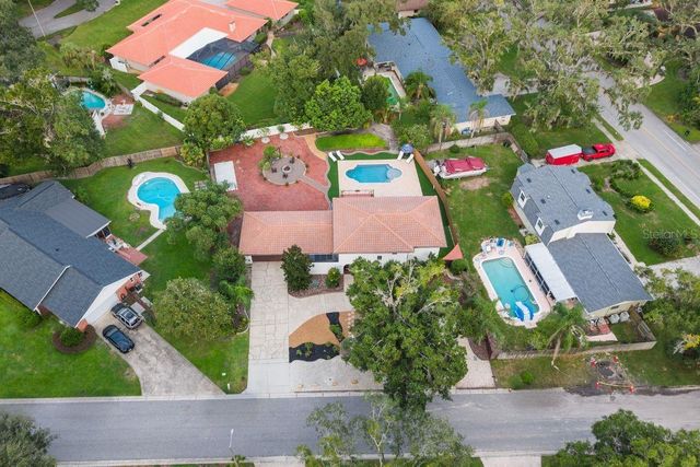403 WEEBURN ROAD, Temple Terrace, FL 33617