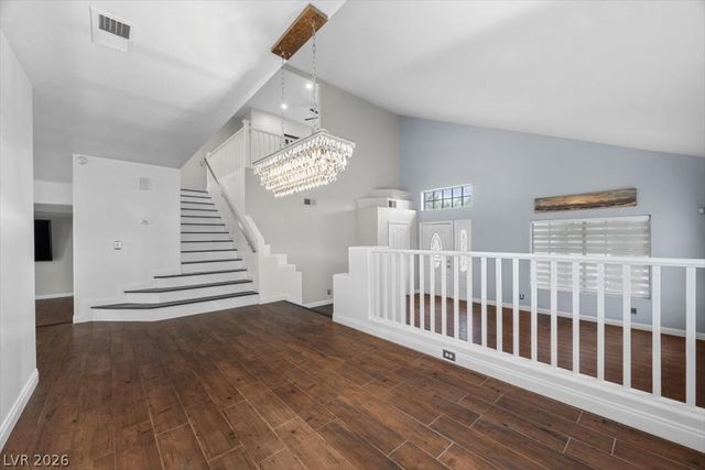 7882 West Gilmore Avenue, Las Vegas, NV 89129