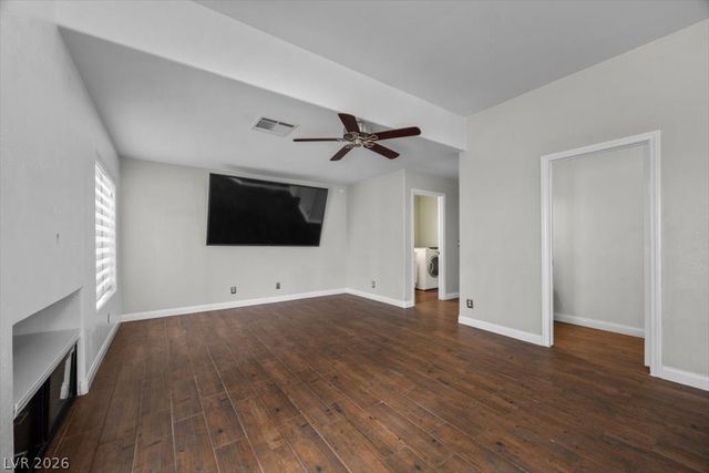 7882 West Gilmore Avenue, Las Vegas, NV 89129