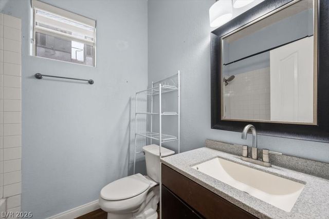 7882 West Gilmore Avenue, Las Vegas, NV 89129