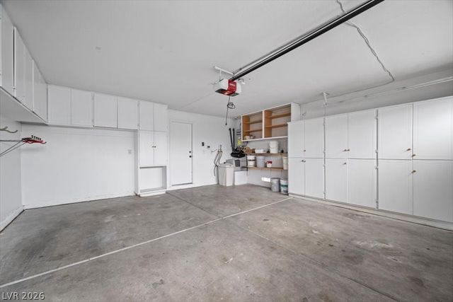 7882 West Gilmore Avenue, Las Vegas, NV 89129