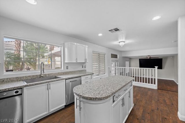 7882 West Gilmore Avenue, Las Vegas, NV 89129