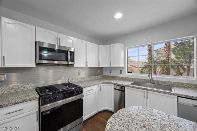 7882 West Gilmore Avenue, Las Vegas, NV 89129