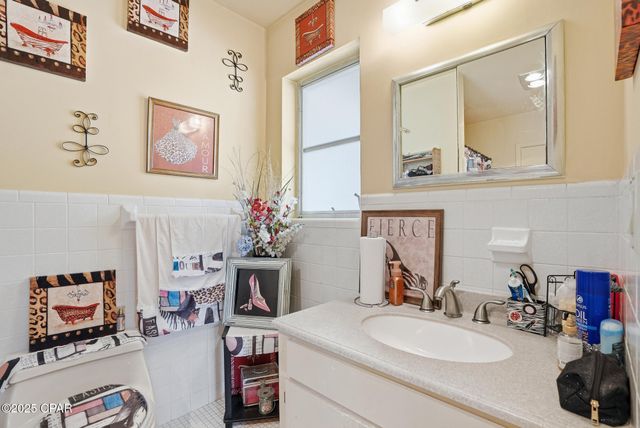 4458 Hancock Court, Chipley, FL 32428