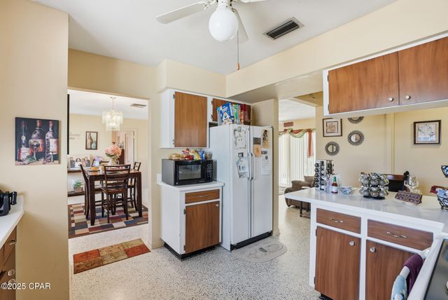 4458 Hancock Court, Chipley, FL 32428