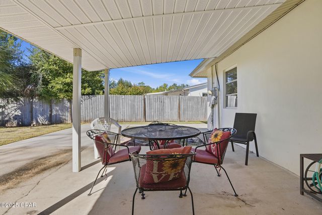 4458 Hancock Court, Chipley, FL 32428